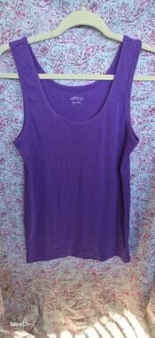 Pretty Preowned purple tank size xl bcg